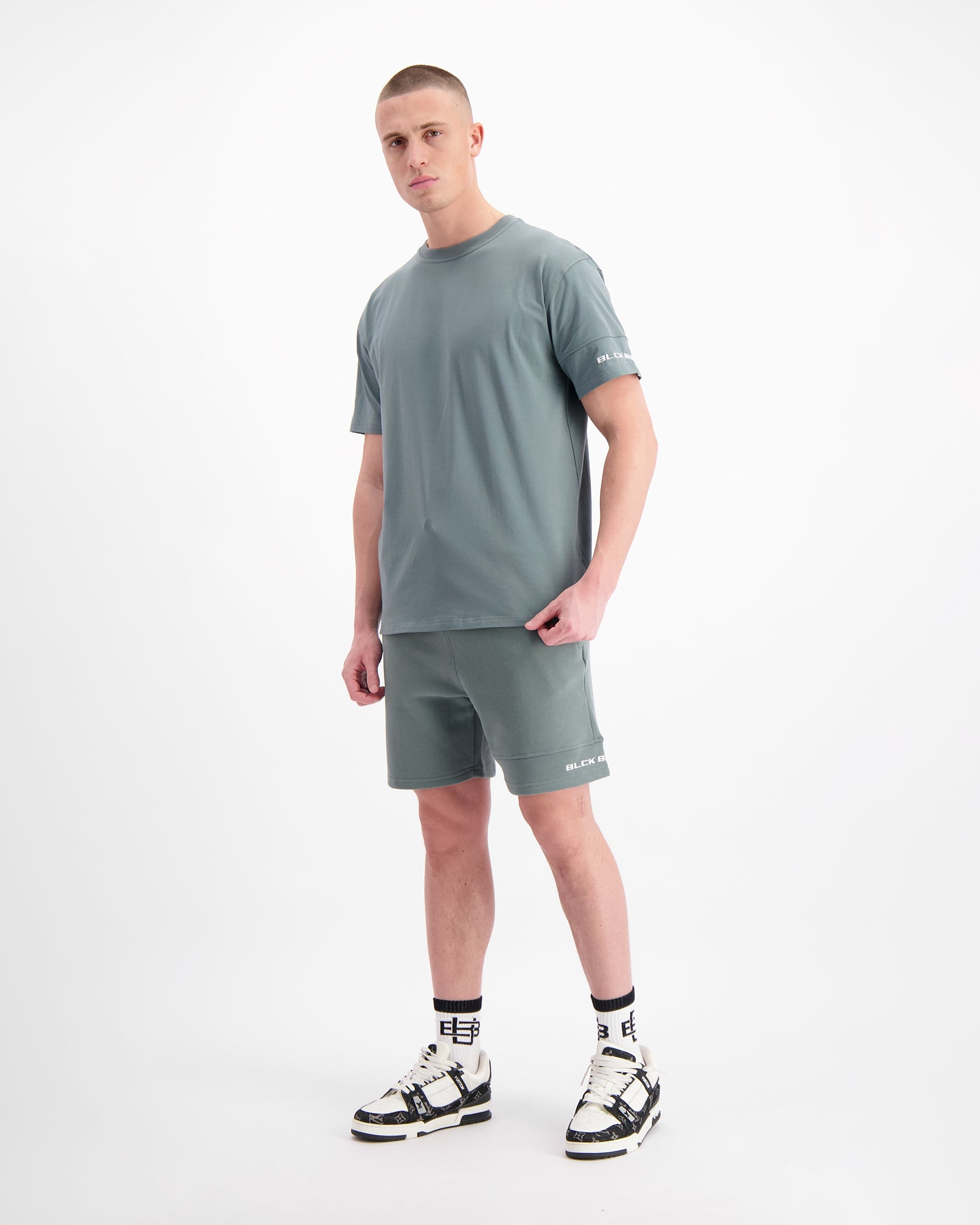 FORCE SWEATSHORTS | Groen