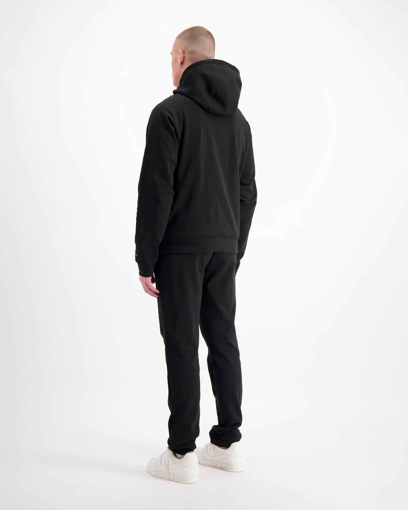 INITIAL TECH HOODIE | Zwart