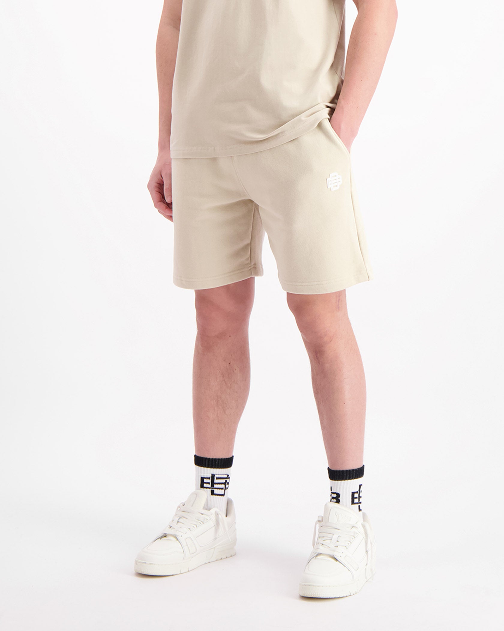 MONO RELAX SWEATSHORTS | Zand