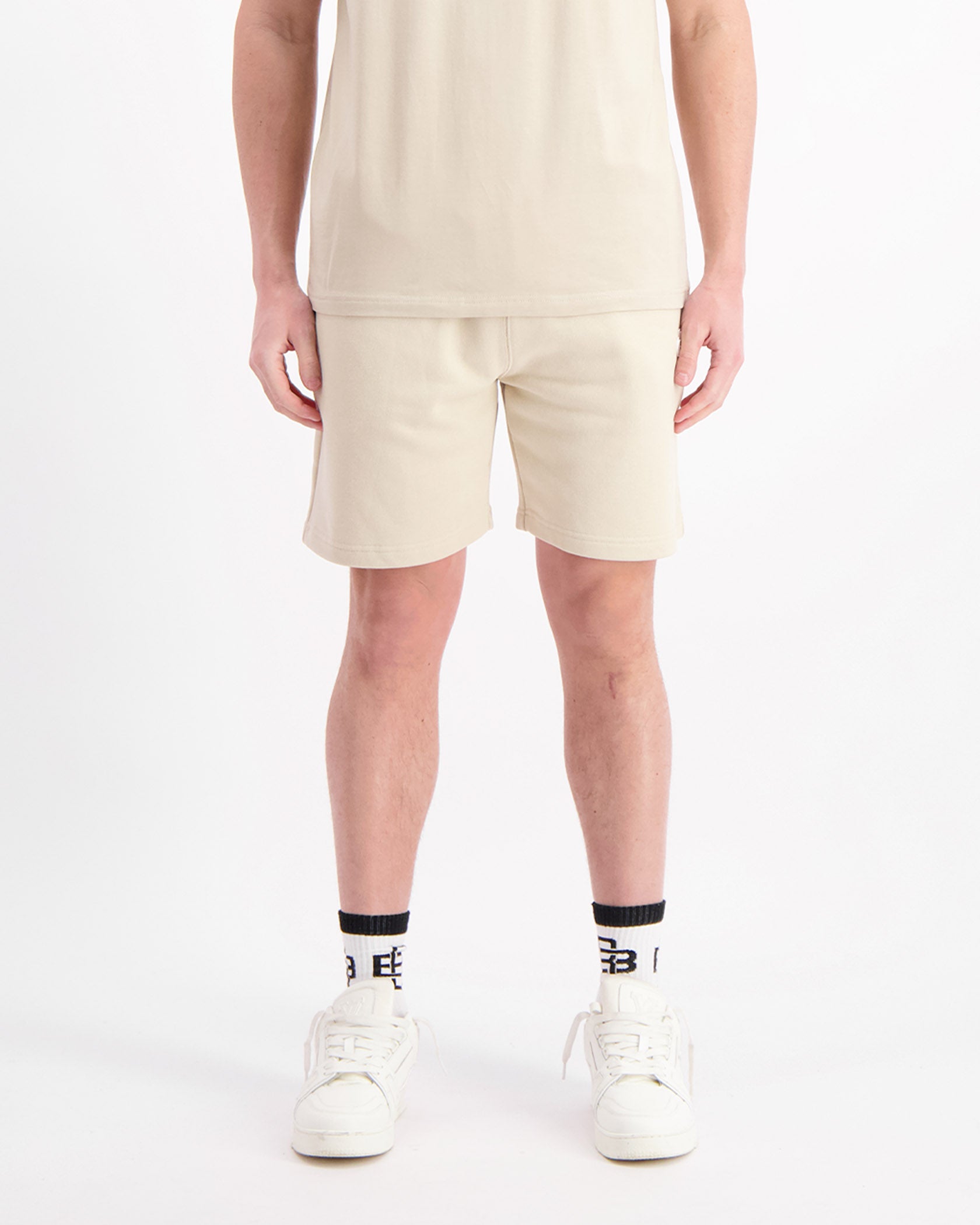 MONO RELAX SWEATSHORTS | Zand