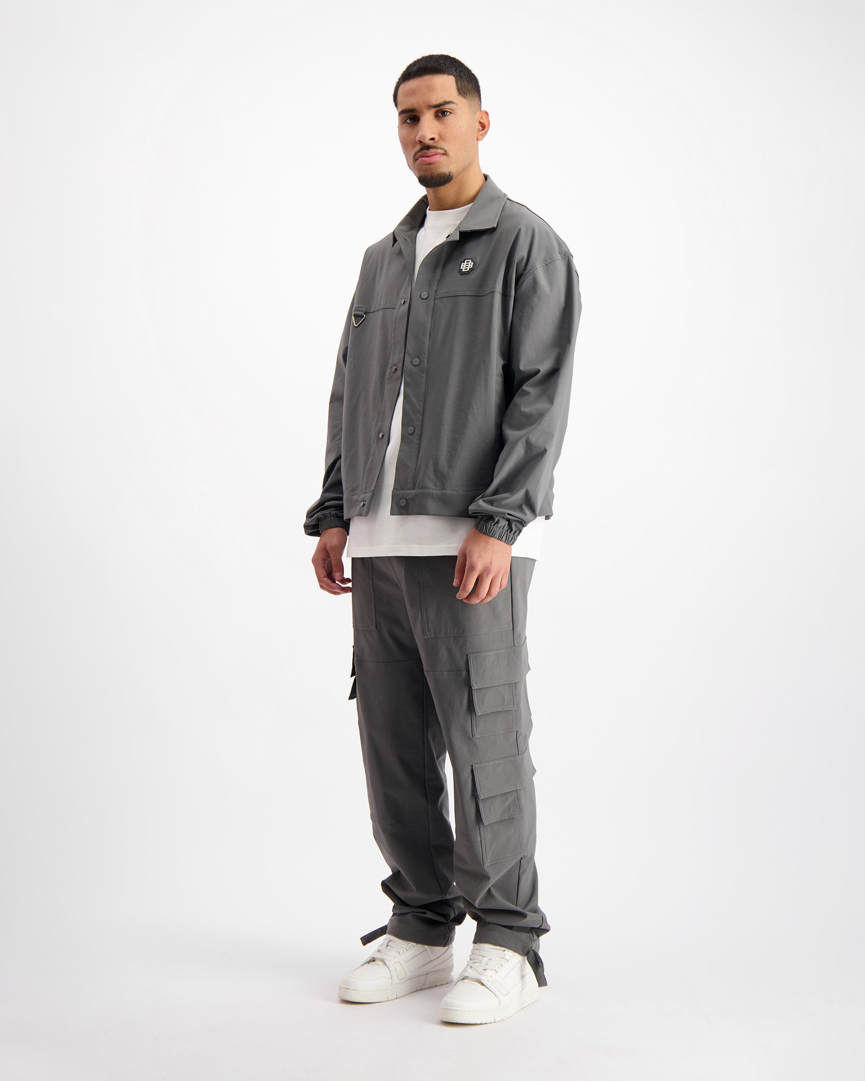 MONO TECH SUIT | Charcoal