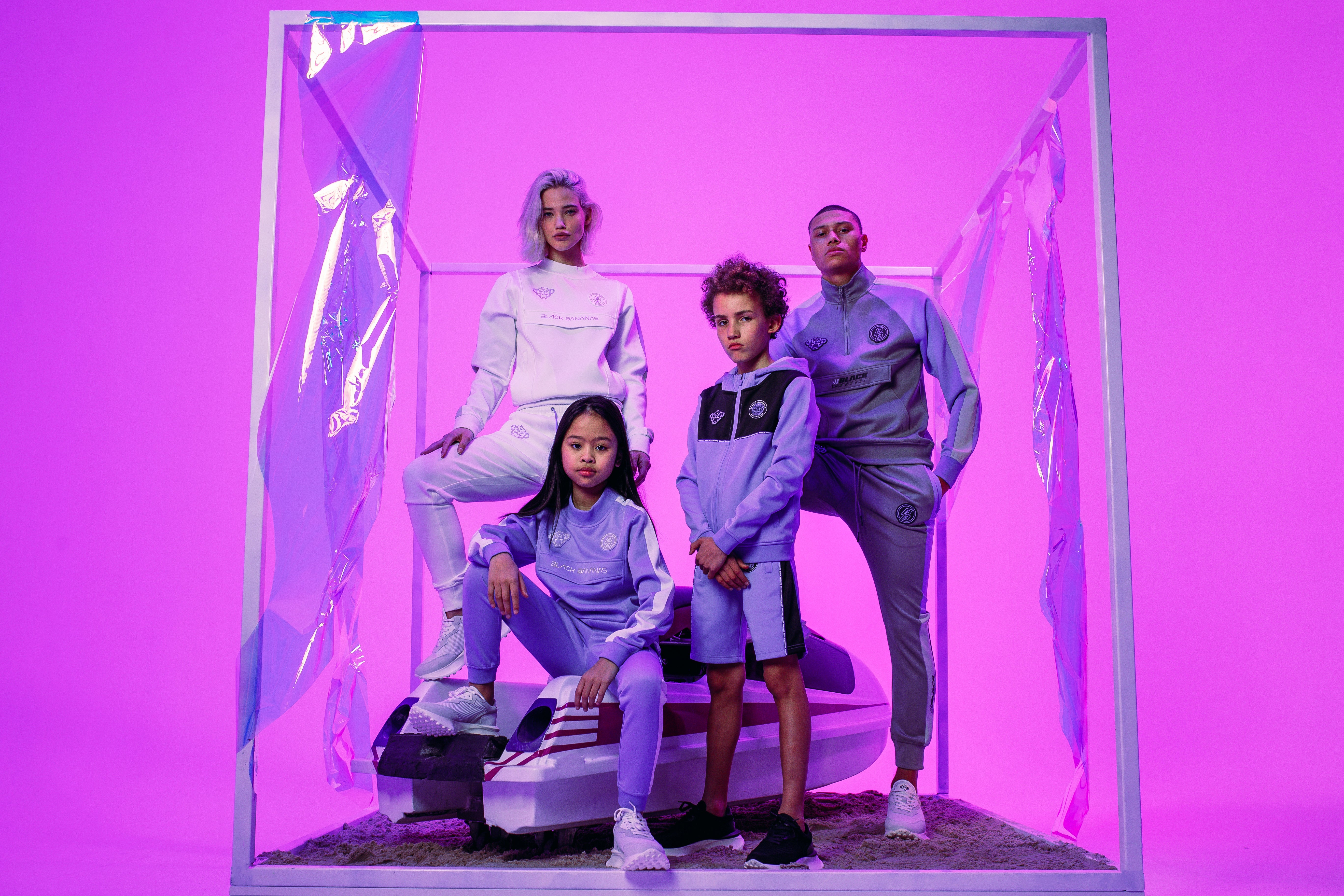 //blackbananas.com/cdn/shop/articles/BN3I4969_{width}x.jpg?v=1662389724