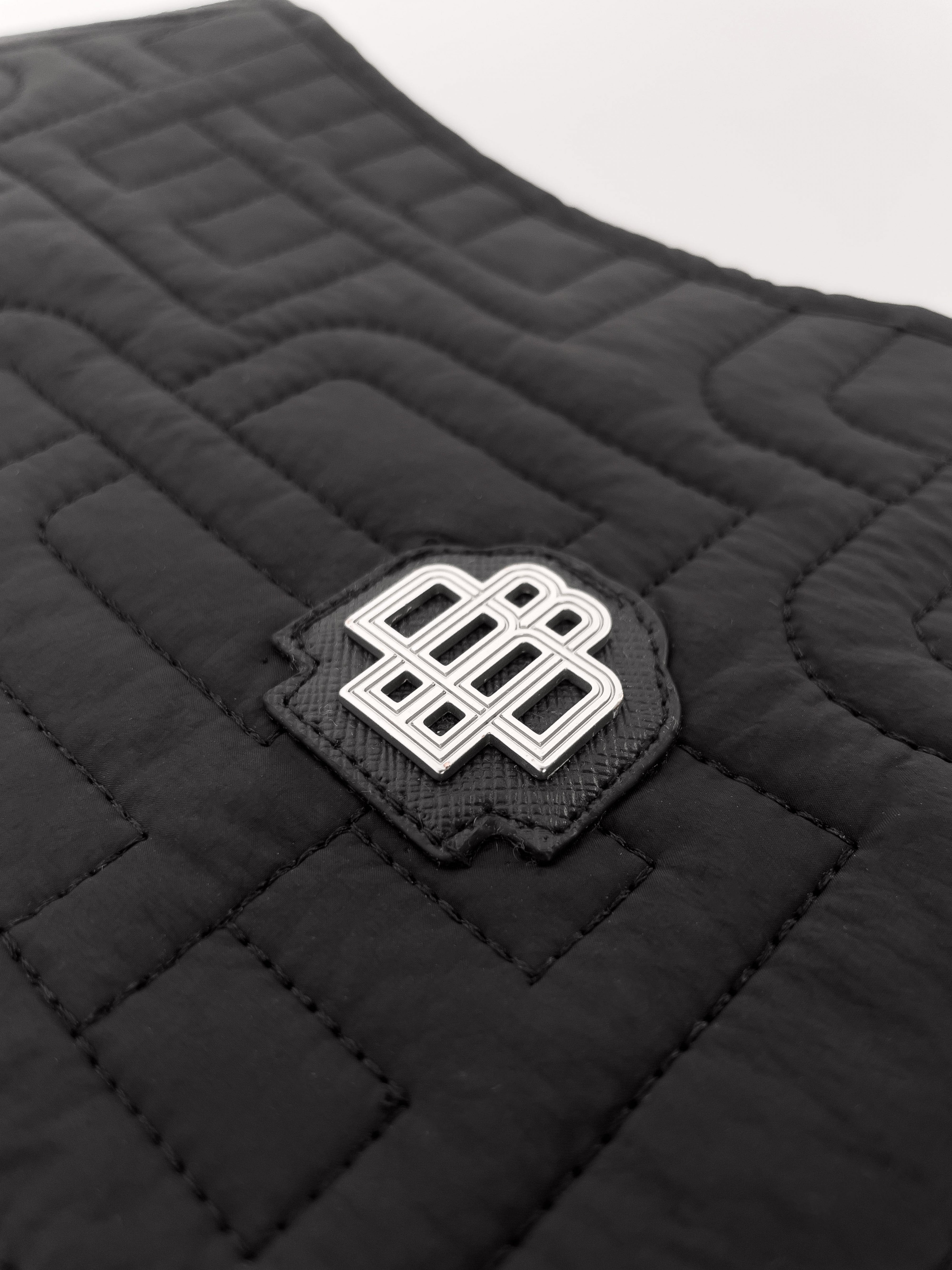 MONOGRAM QUILTED VEST | Zwart