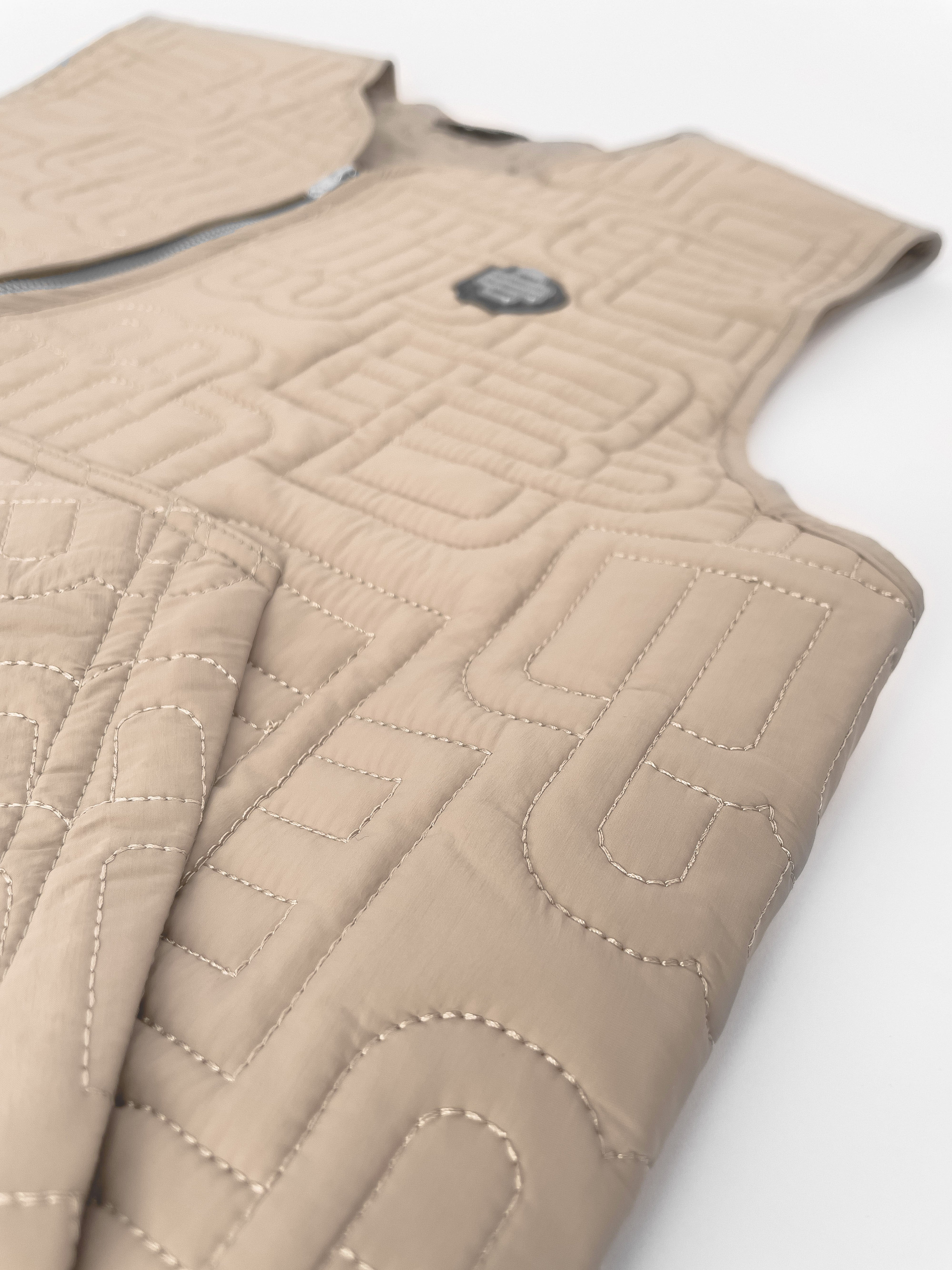 MONOGRAM QUILTED VEST | Bruin