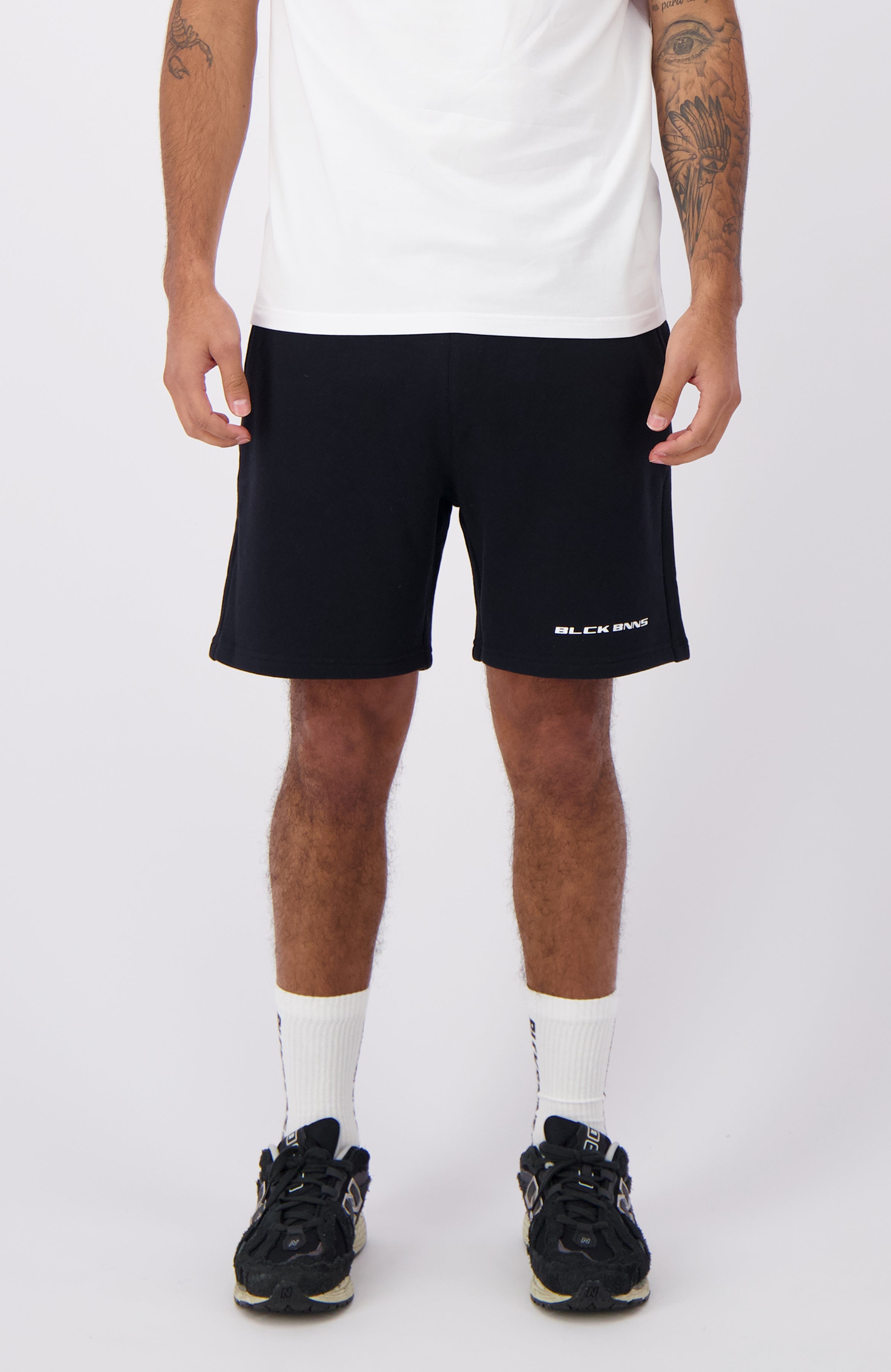 CURSIVE SCRIPT SHORTS | Zwart