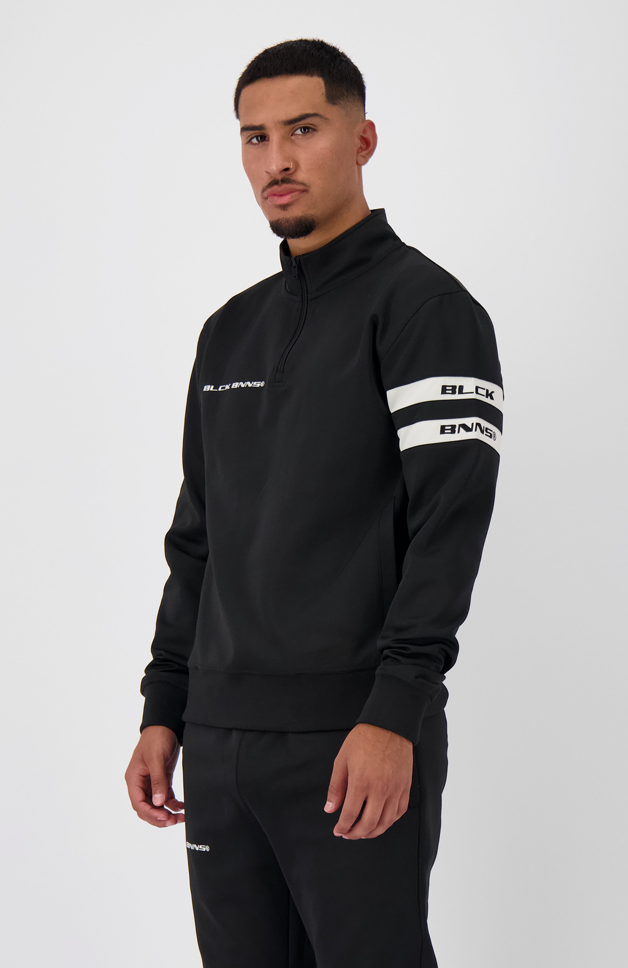 CHARGE TRACKTOP | Zwart