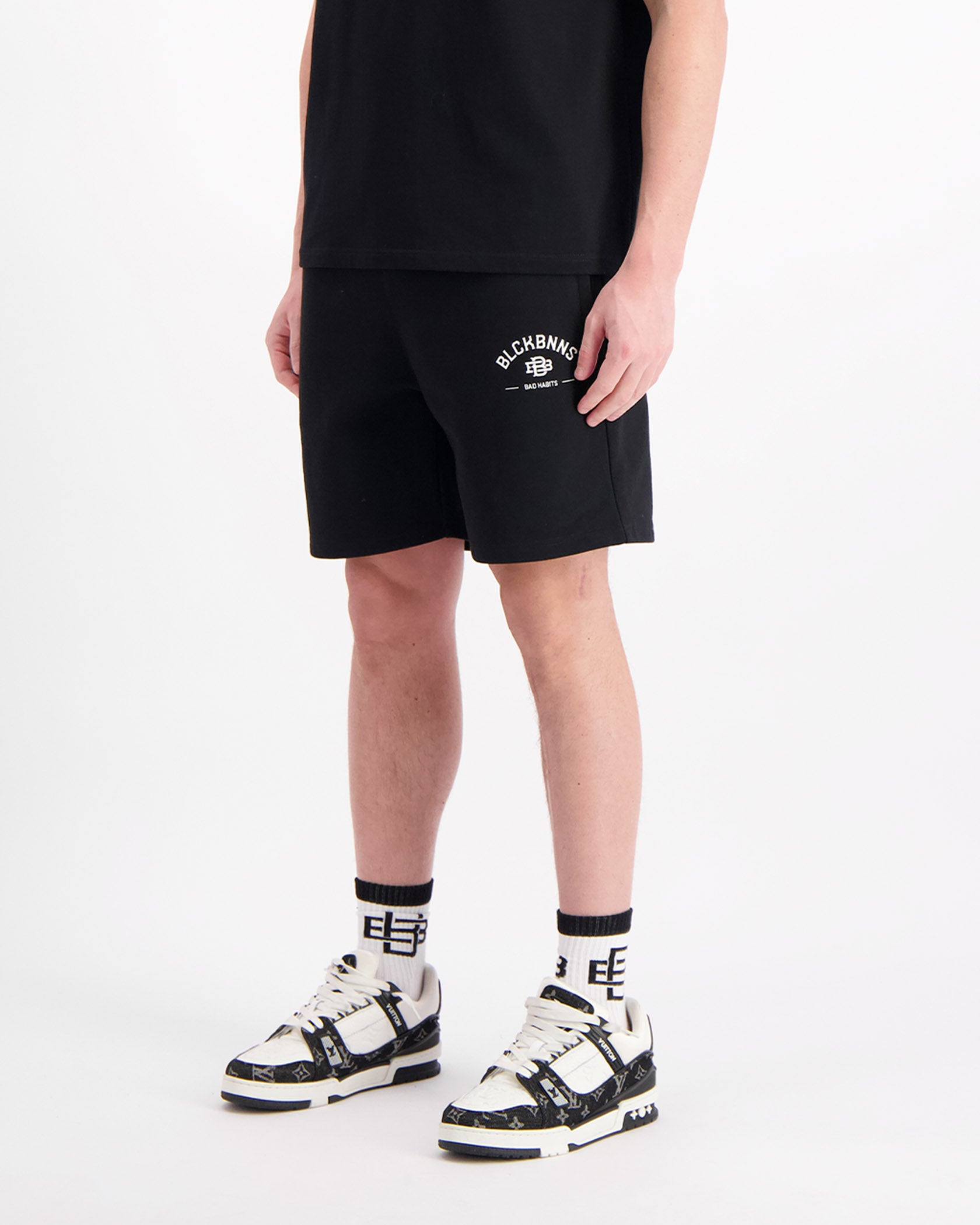 BAD HABITS SWEATSHORTS | Zwart