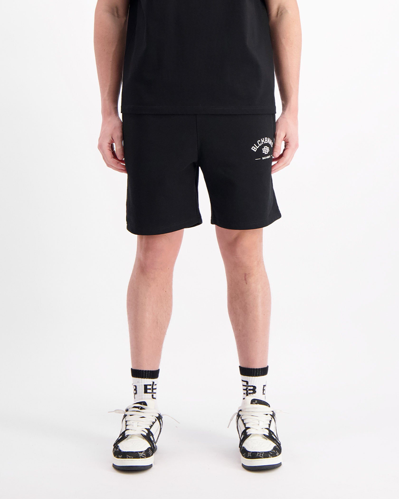 BAD HABITS SWEATSHORTS | Zwart