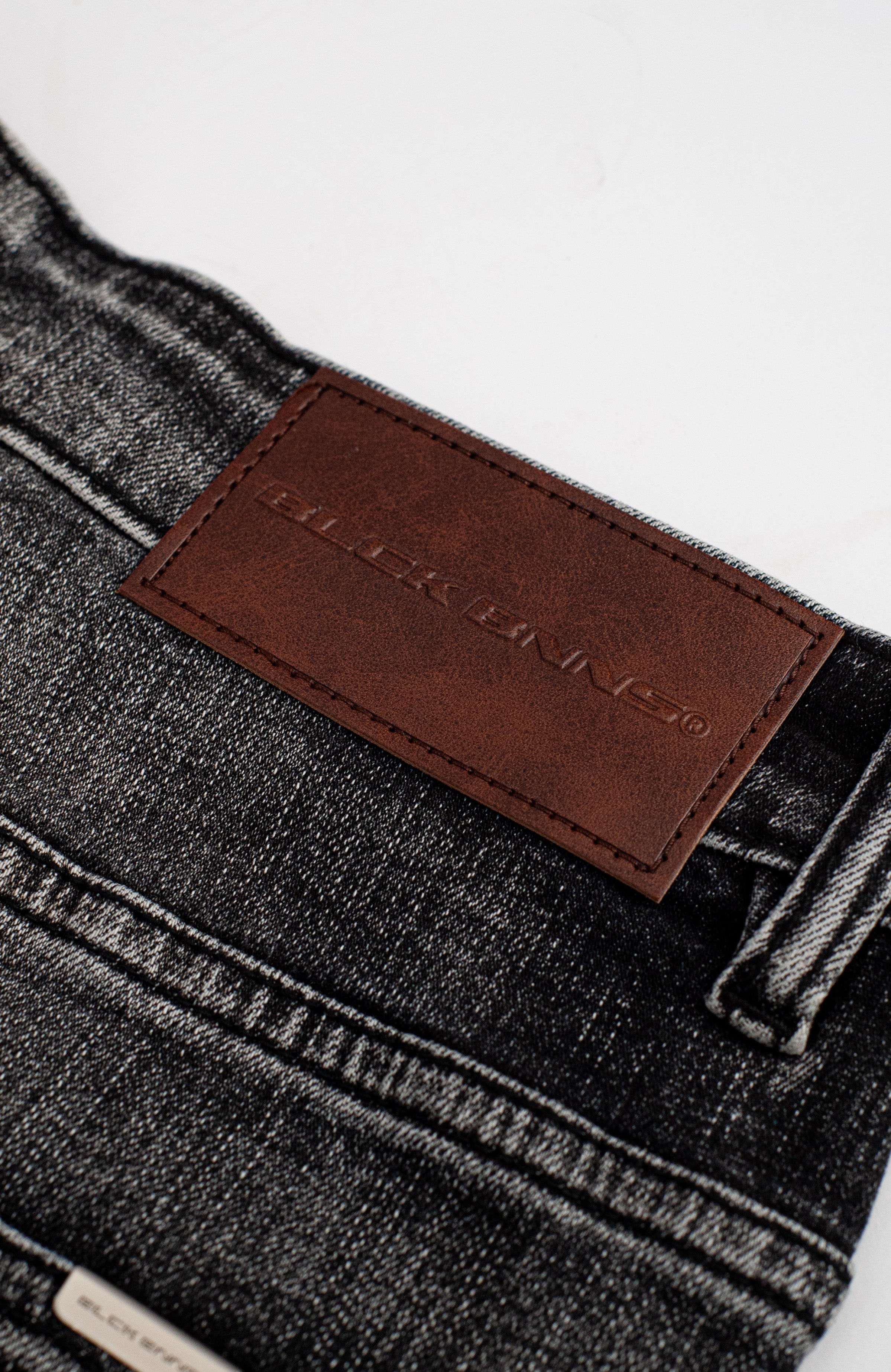 CARBON SLIM DENIM | Zwart
