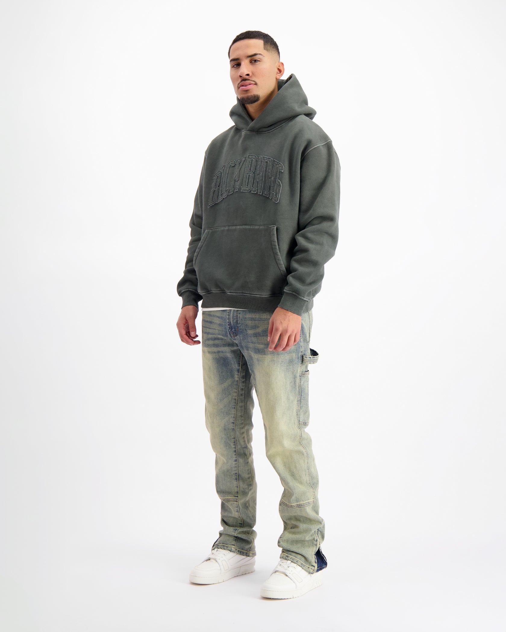 RIPPED ARCH HOODIE | Zwart gewassen